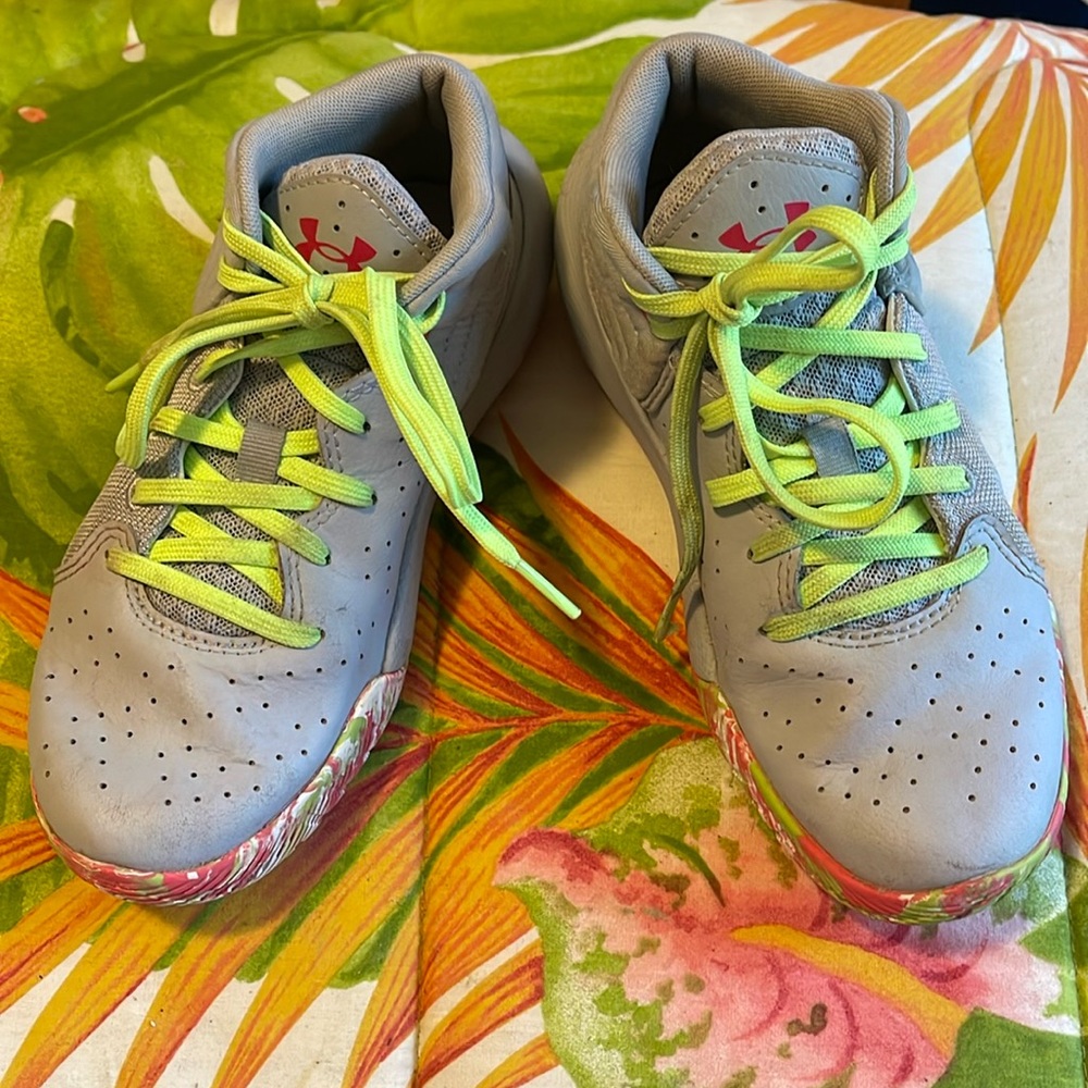 Under Armour girls, basketball shoes